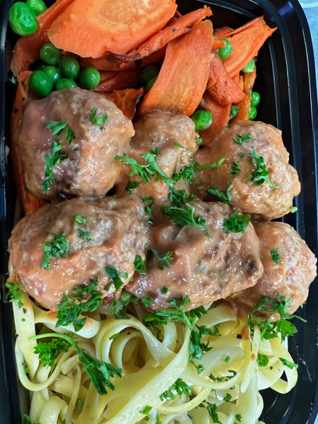 Creamy Meatball Fettuccine